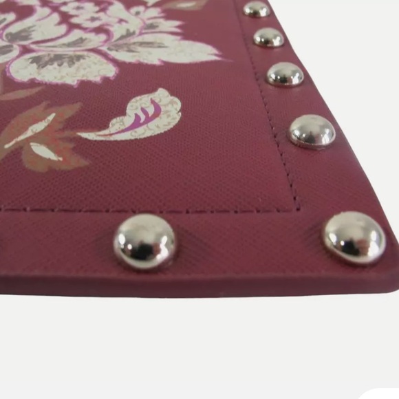 White House Black Market NWT Studded Floral Large Wristlet Clutch Case P… - Picture 3 of 3